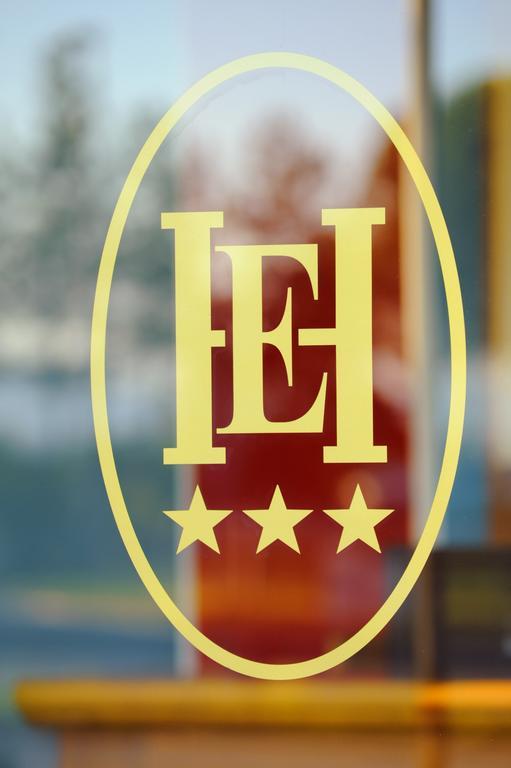 Hotel Europa ريغلو المظهر الخارجي الصورة
