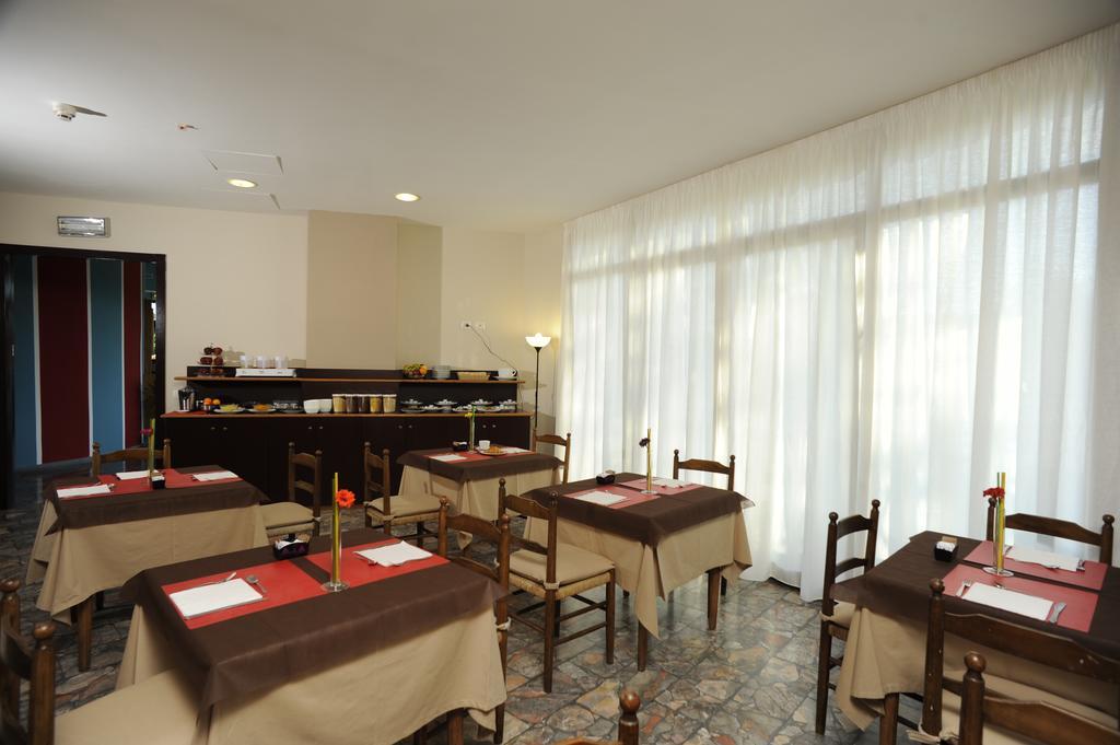 Hotel Europa ريغلو المظهر الخارجي الصورة