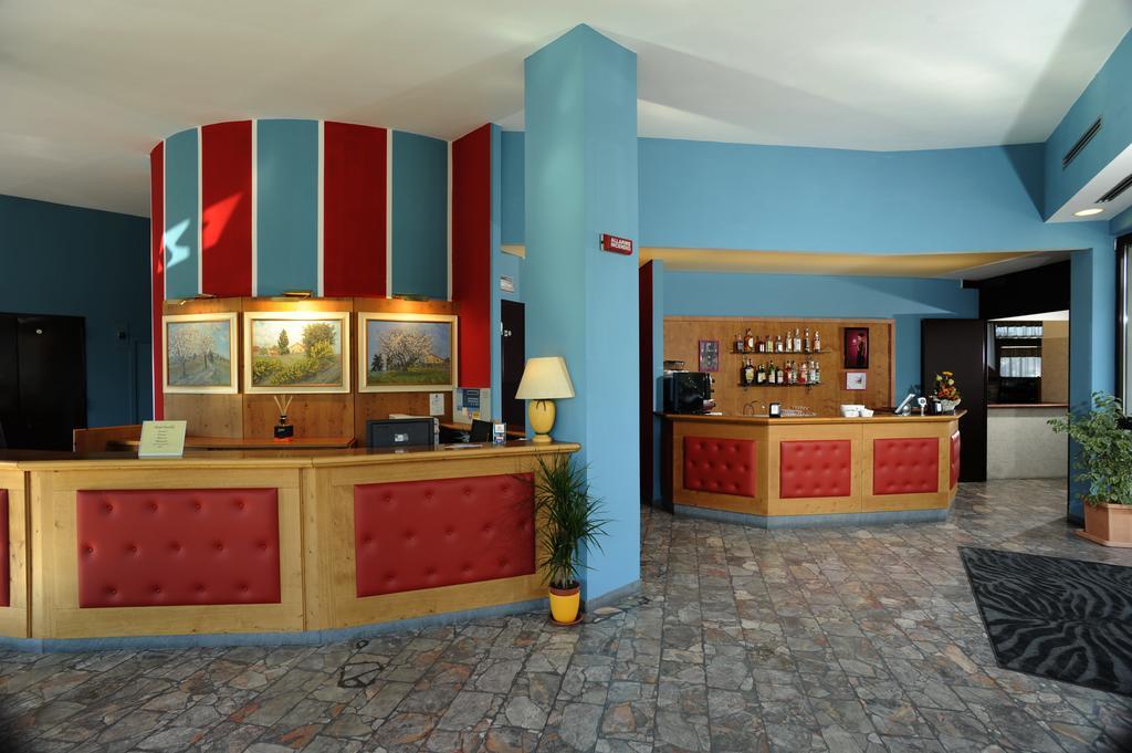 Hotel Europa ريغلو المظهر الخارجي الصورة