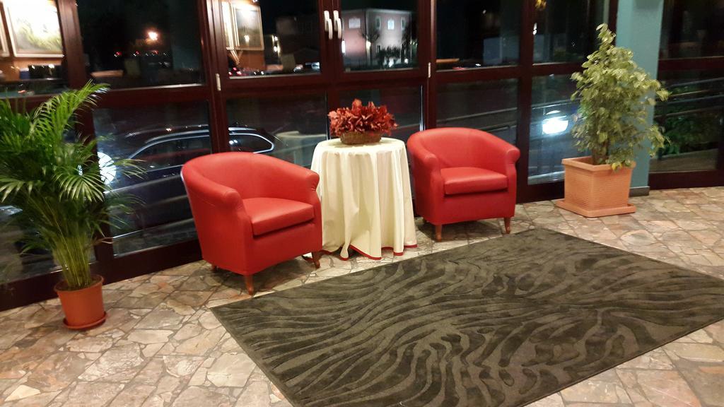 Hotel Europa ريغلو المظهر الخارجي الصورة