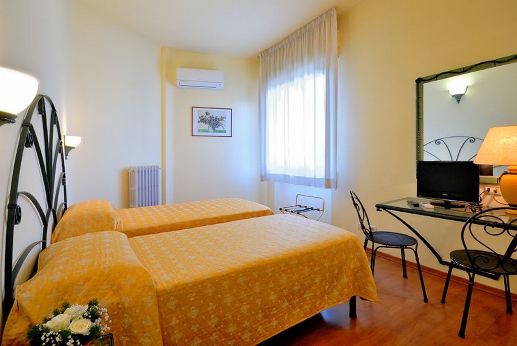 Hotel Europa ريغلو المظهر الخارجي الصورة